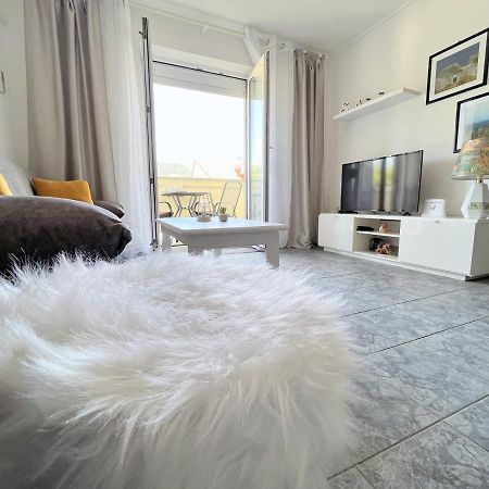 Rab City Apartment Greeny Rab Town Eksteriør bilde