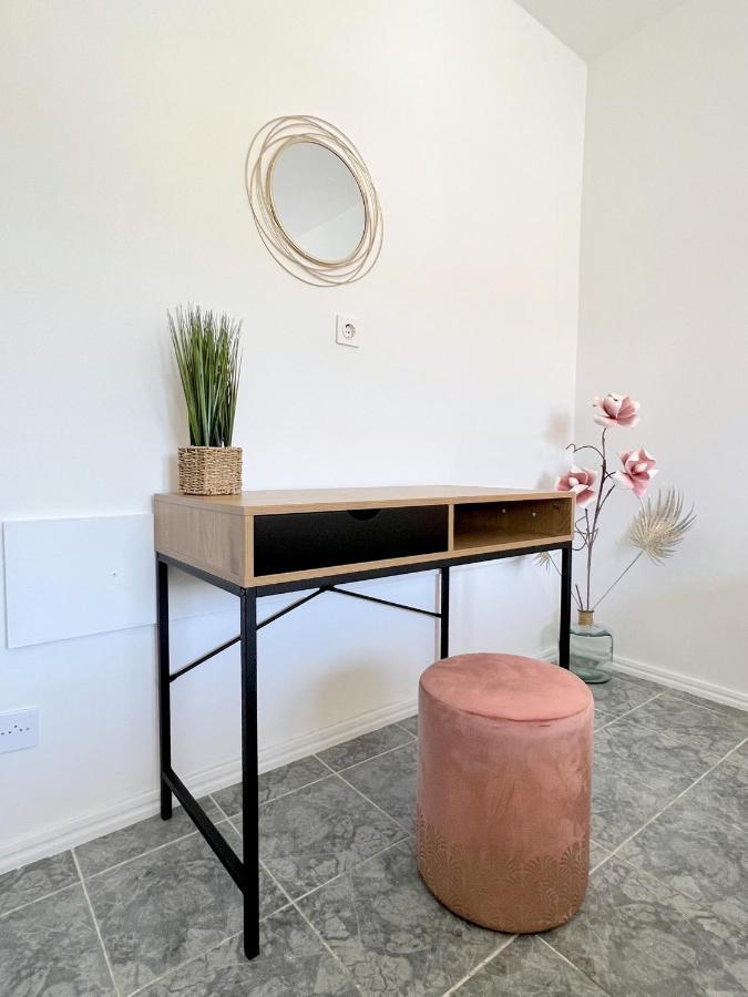 Rab City Apartment Greeny Rab Town Eksteriør bilde