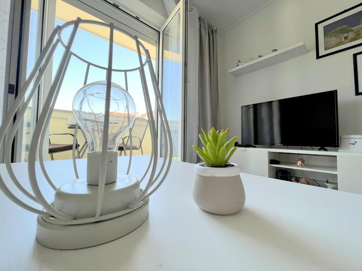 Rab City Apartment Greeny Rab Town Eksteriør bilde