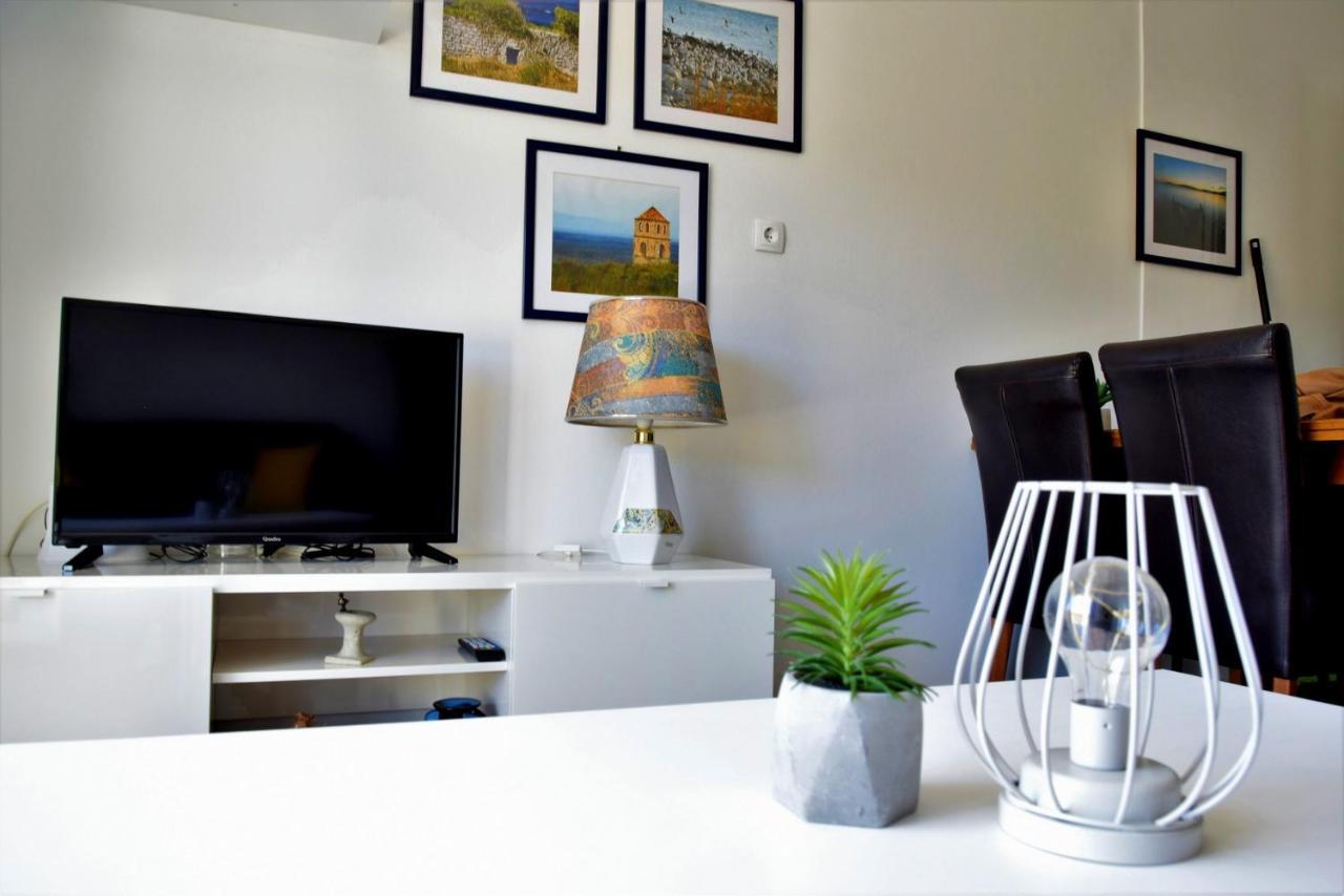 Rab City Apartment Greeny Rab Town Eksteriør bilde