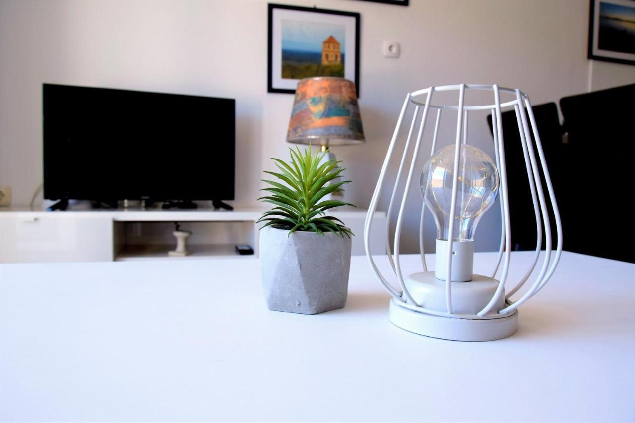Rab City Apartment Greeny Rab Town Eksteriør bilde
